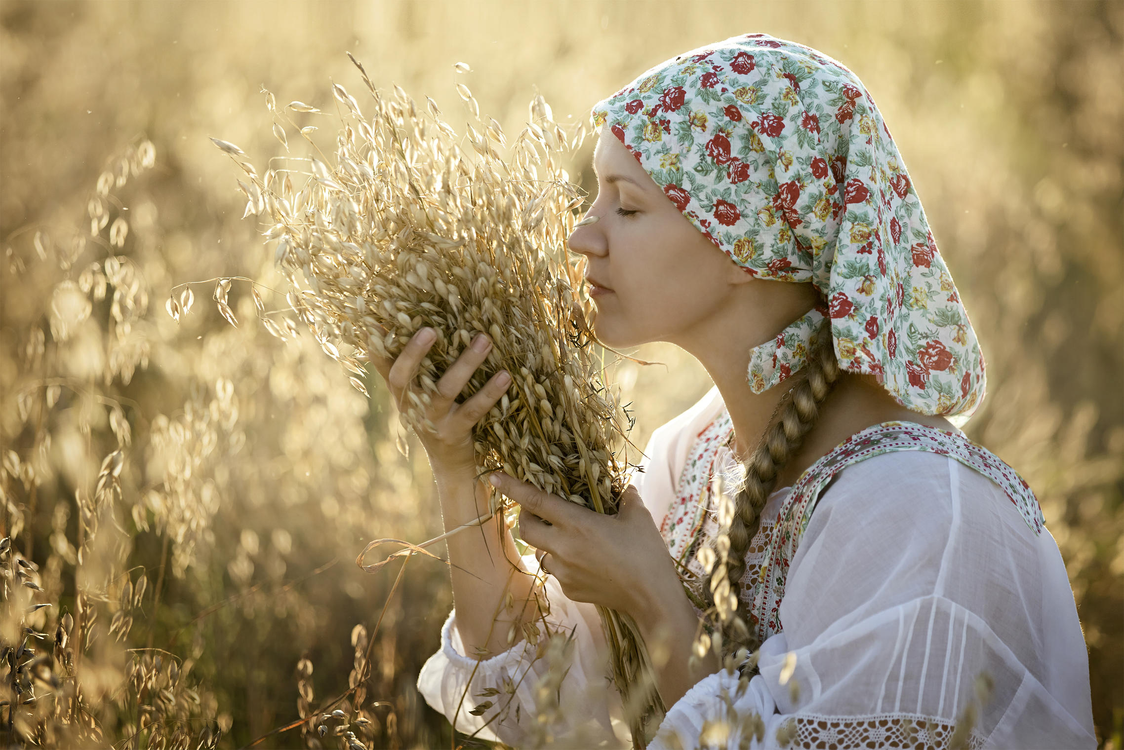 Photo Women in Slavic costumes in Belo Horizonte